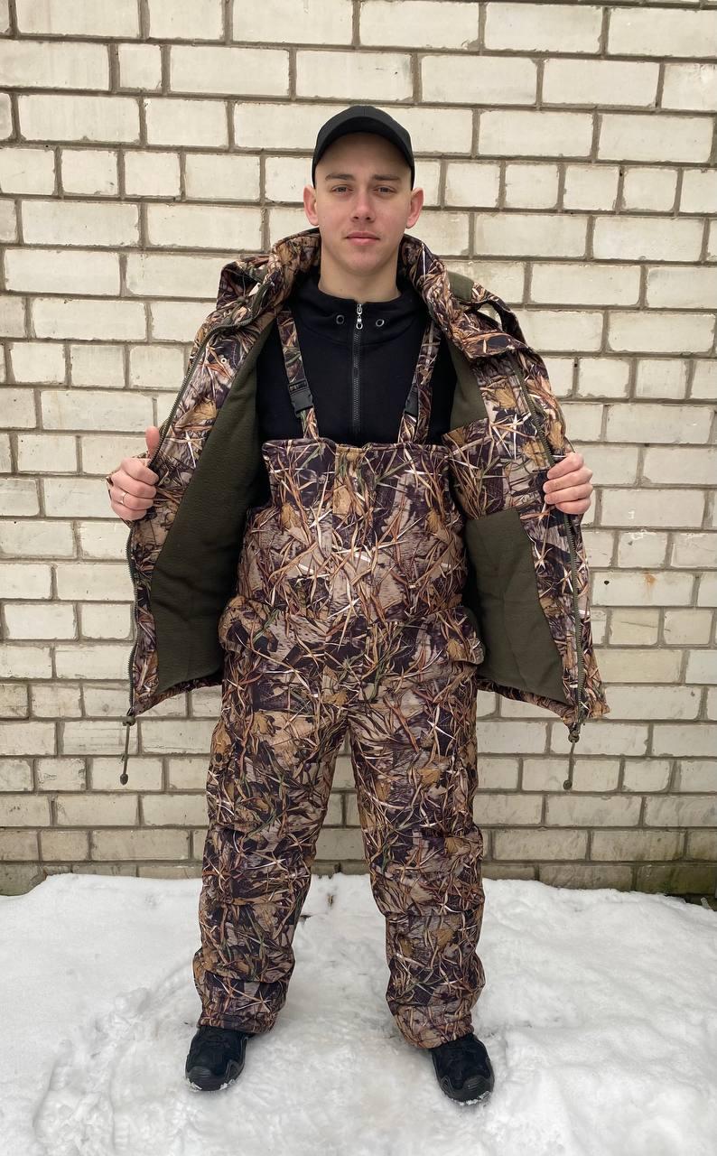 Зимовий маскувальний костюм