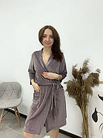 Красивий жіночий халат довжиною до колін кольору мокко 52