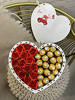 Подарунковий набір солодощів у формі серця, Оригінальний подарунок коханій жінці, дівчині, другу, колезі, мамі