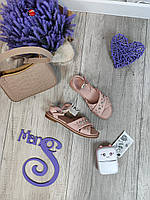 Дитячі сандалі Zara для дівчинки босоніжки колір пудра шкіряні з камінням Розмір 33