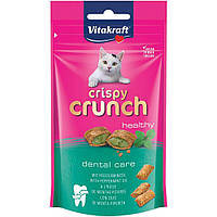 Лакомство для котов Vitakraft Crispy Crunch подушечки для зубов 60 г (мята) a