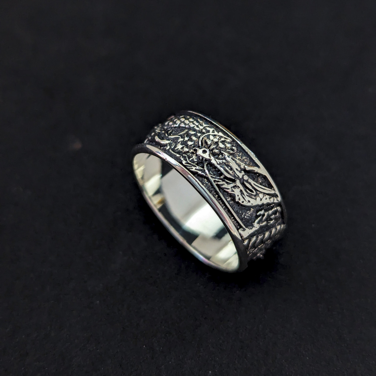 Кільце Дракон