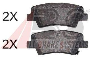 Гальмівні колодки зад. Hyundai i30/i40 11-/Kia Cee&#039;d 12- (akebono)