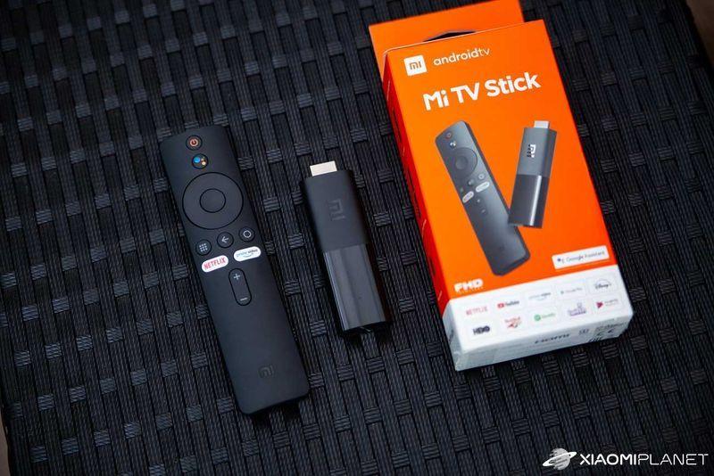 Настрочена TV-приставка Xiaomi Mi TV Stick (Android Smart Mini Box S)