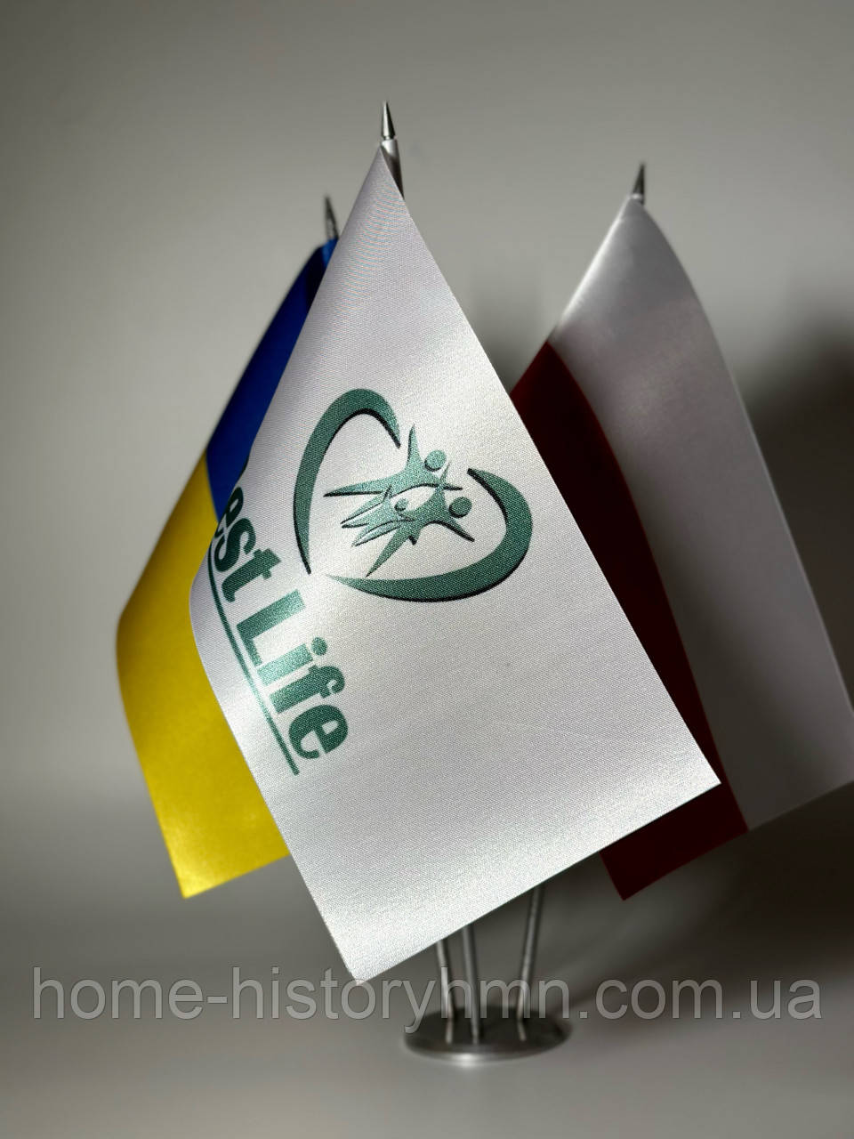 Настільні прапори України Польщі та компанії BestLife з 3 металевими тримачами
