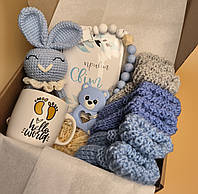 Подарунковий набір новонародженим, бебі-бокс у блакитному кольорі, подарунок на виписку
