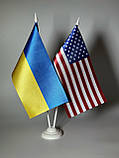 Настільні прапори України США із 2 пластиковими тримачами, фото 3