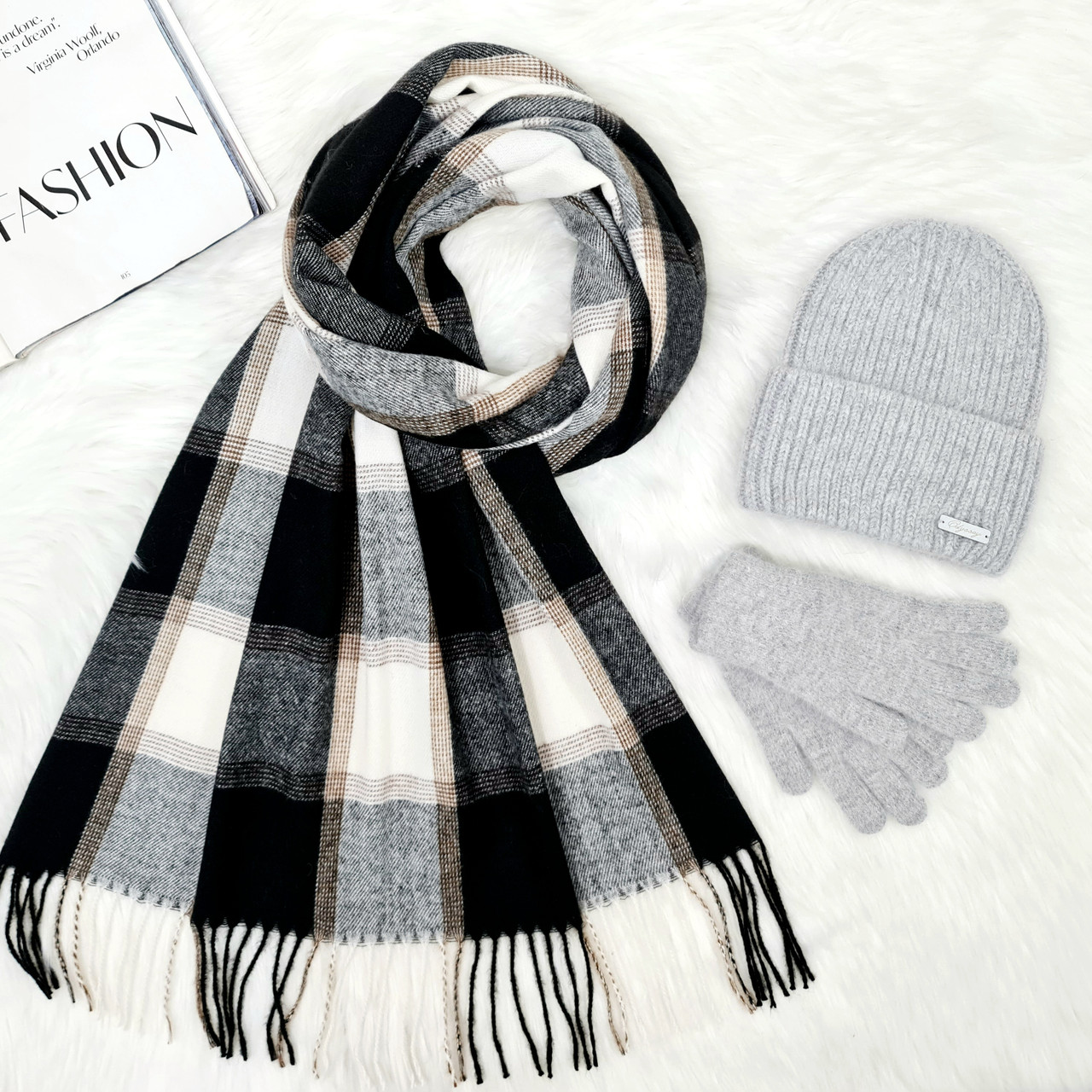 Комплект жіночий зимовий ангоровий (шапка+шарф+рукавички) ODYSSEY 55-58 см сірий 13192 - 8064 - 4210