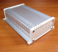 UNI-S-BOX-130-01BE Корпус UNI-S-BOX-130-01BE (Корпус анод. алюминиевый, бежевый, (ДхШхВ)=(130ммx90ммx35мм)