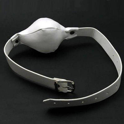 Білий кляп для рота в БДСМ-іграх Talla