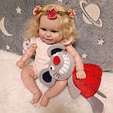 Гарна реалістична лялька Реборн (Reborn) NPK дівчинка 50 см з довгим волоссям, схожа на живу дитину, пупс з м'яким тілом, фото 2