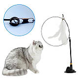 Інтерактивна іграшка для котів з пером та дзвіночком на присосці Cat Stick Sucker White, фото 2