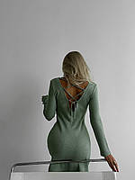 Женское длинное платье стильное модное подчеркивает фигуру шнуровка на открытой спине длинный рукав оливка