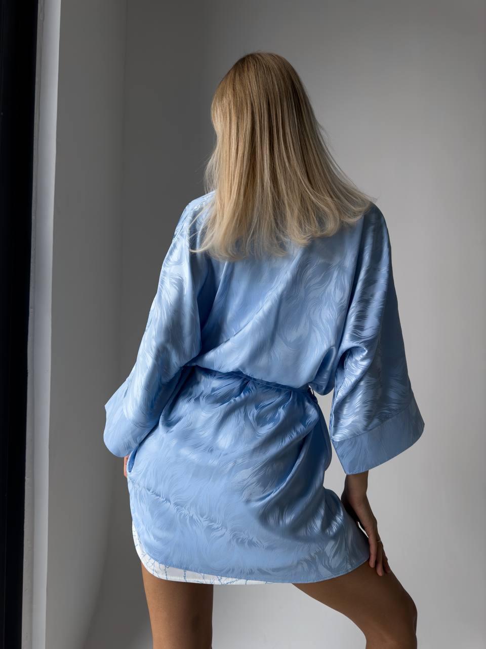 Женский шелковый комплект рубашка халат Victoria`s secret пеньюар ночная рубашка халат виктория сикрет синий - фото 4 - id-p2091840893