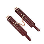 Шкіряні наручники Liebe Seele Wine Red Wrist Cuffs, знімний ланцюжок-кріплення, фото 4