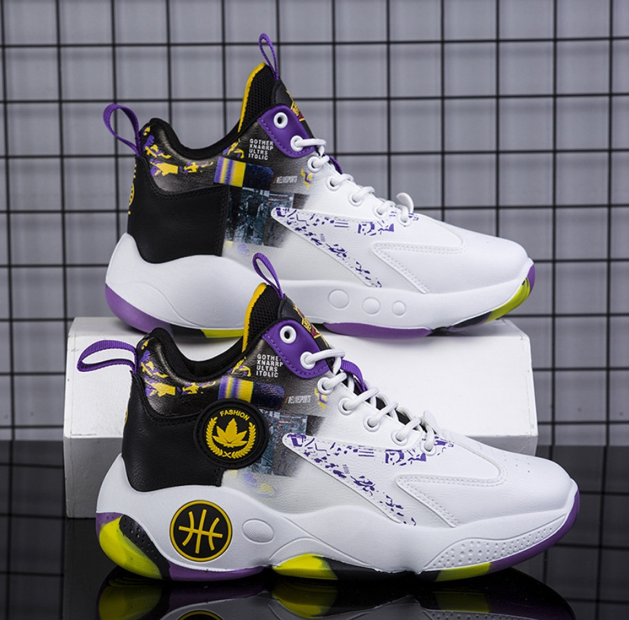 Білі чоловічі кросівки оригінального дизайну, 42 - 44