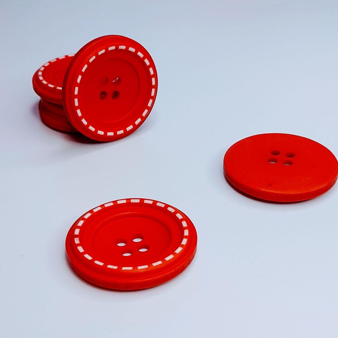 Гудзик круглий червоний з білим декором 34мм, фото 1