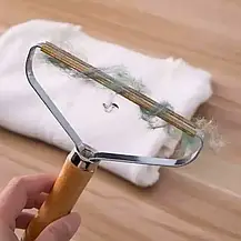 Портативна щітка для чищення одягу меблів килимів, Щітка-скребок для видалення шерсті, фото 2