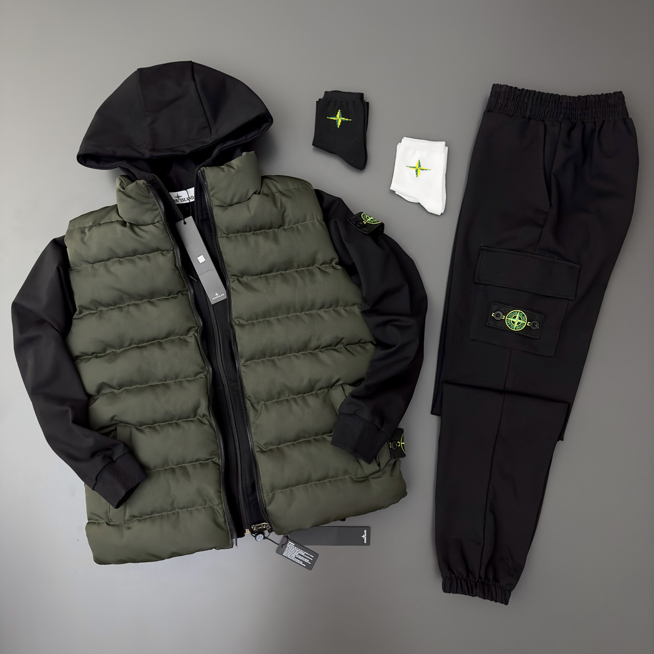 Чоловічий спортивний костюм Stone Island Жилетка + Зіп худі + Штани чорний з хакі з капюшоном Стон Айленд