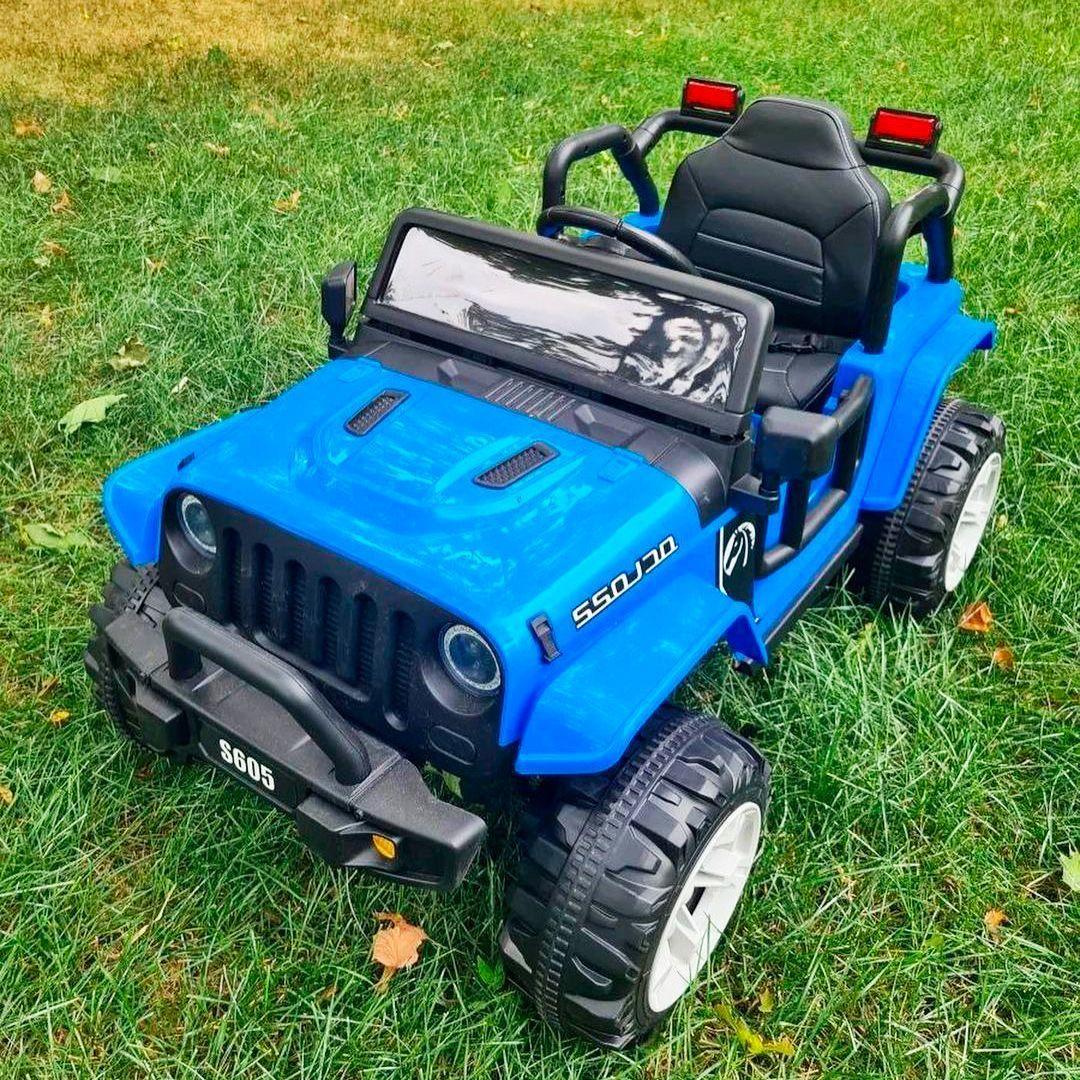 Дитячий електромобіль джип Jeep Wrangler M 4282EBLR-4 (MP3, USB, мотори 2x25W, акум.12V10AH)