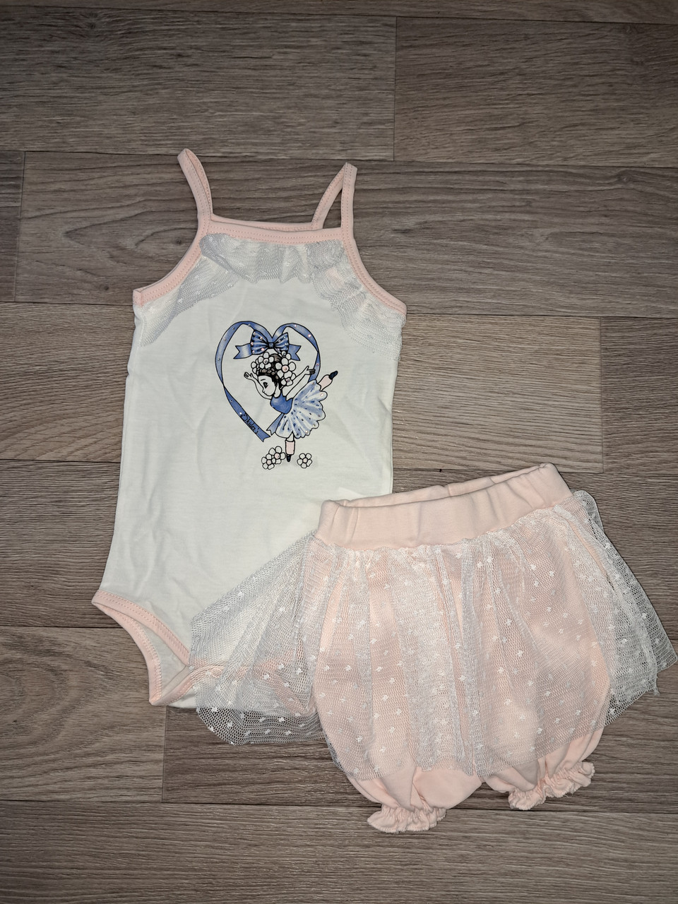 Бодік для дівчинки з шортиками спідничкою, Дитячий бодік для дівчаток, Комплект літній бодік майка з шортами спідничкою