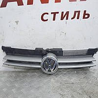 Решетка радиатора серая Volkswagen Golf IV 1997-2003 Решетка серая Фольксваген Гольф 4 1J0853651H 1J0853655G