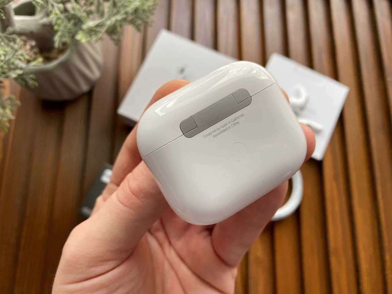 Навушники AirPods 3 iOS 17 без помилки Bluetooth White бездротові для Apple + гарантія та чохол у подарунок! - фото 3 - id-p2092255755