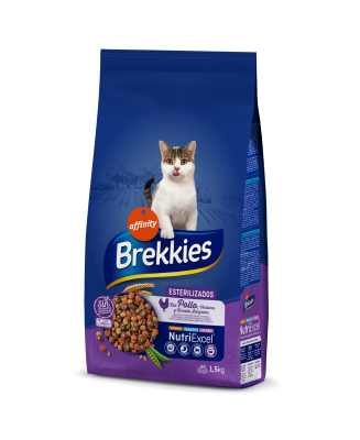 Сухий корм для дорослих стерилізованих котів Brekkies (Брекіс) Cat Sterilized з куркою 1.5 кг