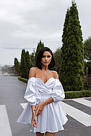 Вечернее белое приталенное платье-бандо мини со съемными рукавами