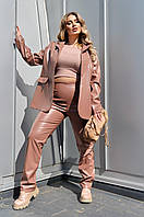 Женский бежевый кожаный костюм из брюк и пиджака (размер 50-52)