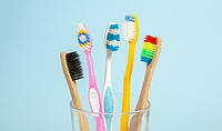 Зубні щітки