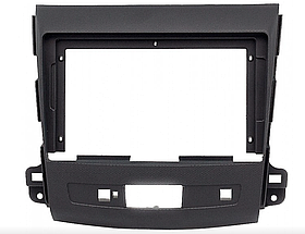 Рамка перехідна Mitsubishi Outlander 2007-2011 під екран 9 дюймів