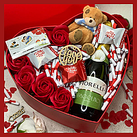 Романтичний подарунок дівчині на 14 лютого бокс Любовна Симфонія подарункові бокси для жінок подарунки коханій