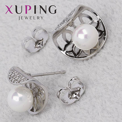 Серьги пуссеты гвоздики серебристого цвета фирма Xuping Jewelry с узорами и жемчужинами размер 12х14 мм, фото 1
