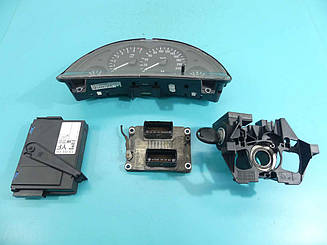 ЕБУ ECU Блок керування двигуном Opel Corsa C 1.0 0261207960, 55350551