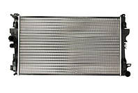 Радиатор охлаждения Mercedes Vito/Mercedes Viano ALL MT '03- (Van Wezel) A6395011101