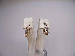 Золоті жіночі сережки з діамантами, вага 2,14 г.