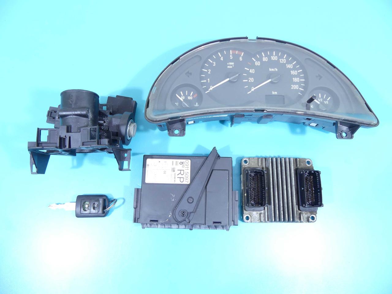 ЕБУ ECU Блок керування двигуном Opel Corsa C 1.7 dti 09389429, 8972272257