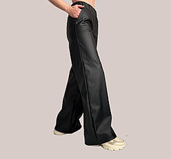 Широкі жіночі штани з екошкіри мод. 94 чорні, фото 3