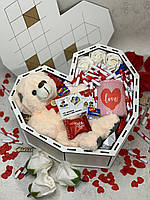 Подарочный бокс с мишкой ко дню влюбленных подарочная коробка с love is Toyvoo Подарунковий бокс з ведмедиком