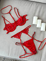 Комплект нижньої жіночої білизни із підв'язками червоний