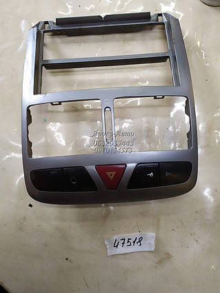 Накладка консолі торпеди Peugeot 307 (2001-2008) 000047518