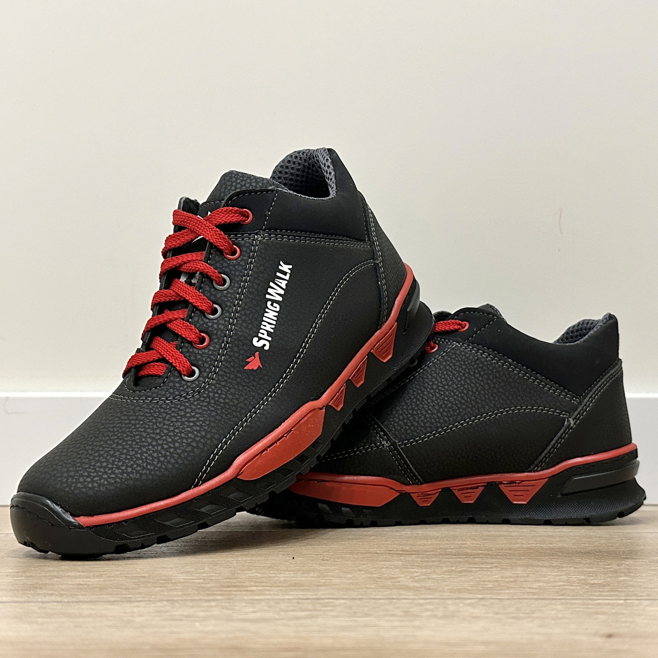 40, 42, 43 р. Кросівки чоловічі чорні з червоним весна-осінь (Сгк-10чр), фото 1