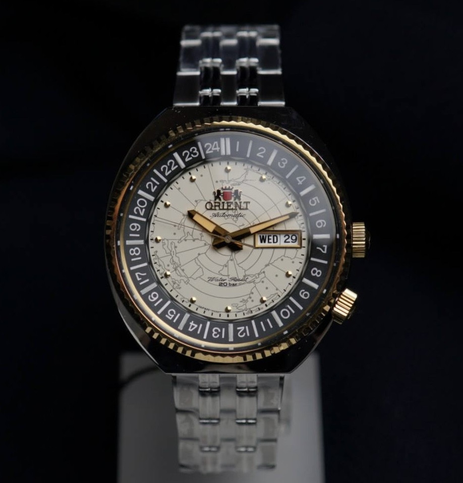 ORIENT RA-AA0E01S09C 200m