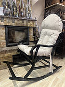 Крісла-гойдалки з лози