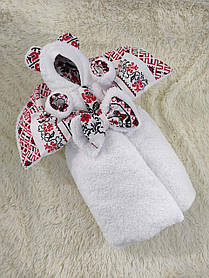 Зимовий хутряний комплект Тедді для новонароджених конверт + комбінезон з принтом вишиванка