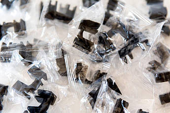 Тримачі для паличок пластикові в індивідуальній упаковці, 500 шт/уп