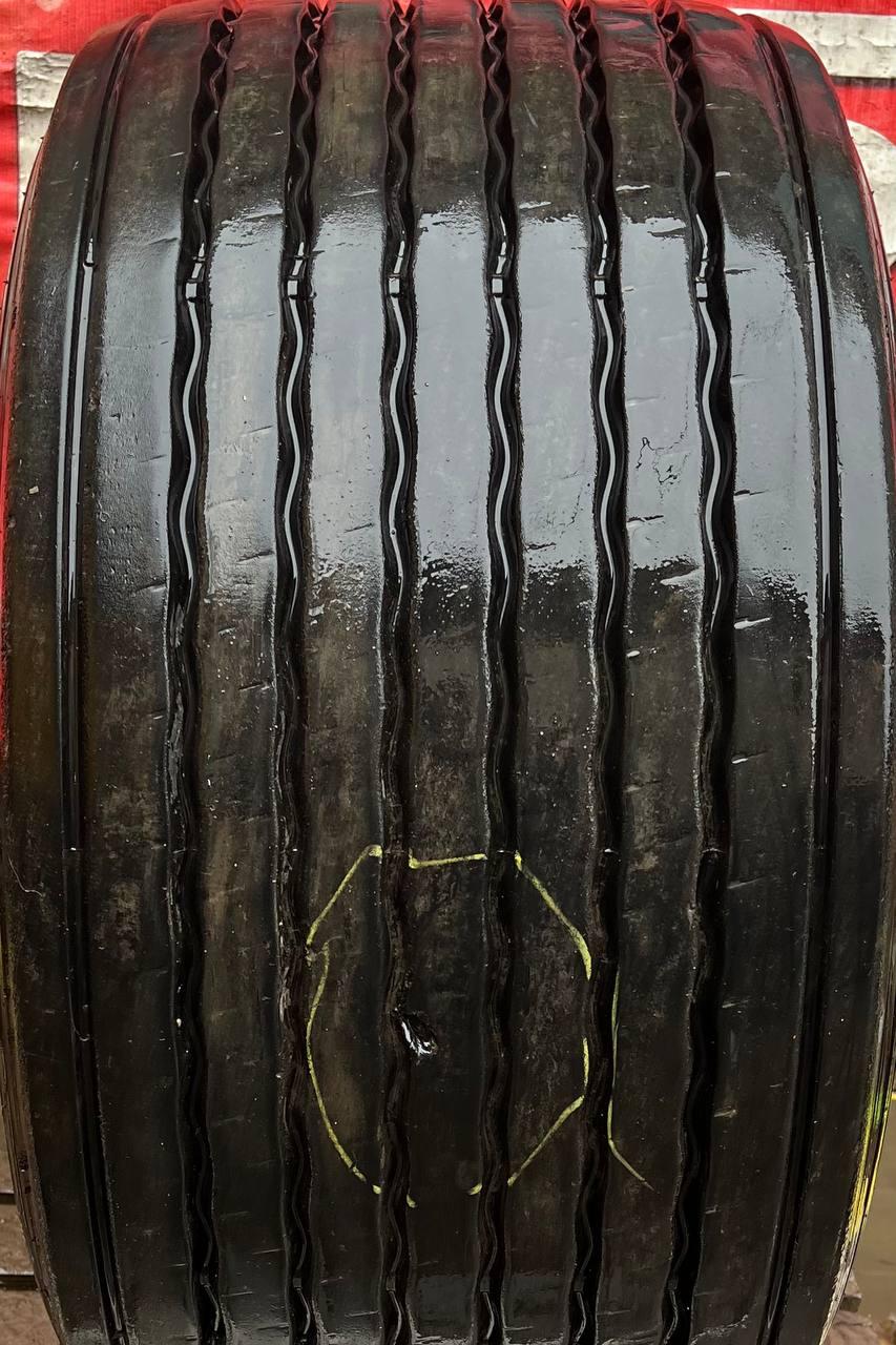 Шина вантажна б/у 445/45R19.5 Goodride AT556