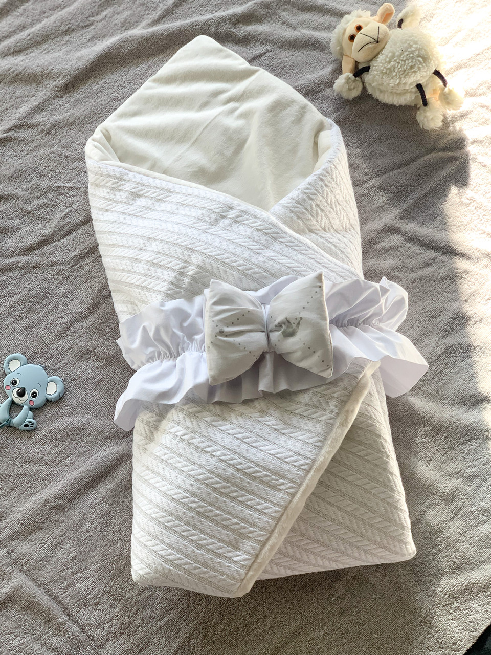 Конверт-одеяло на выписку новорожденного с красивым бантом - фото 2 - id-p2094762026