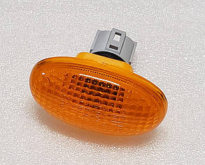 Повторювач поворотів Авео жовтий 96190579